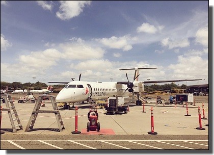 ハワイ旅行記の飛行機