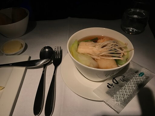 機内の夜食